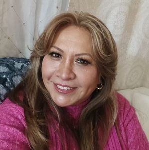 Meet your Posher, Sara amparo